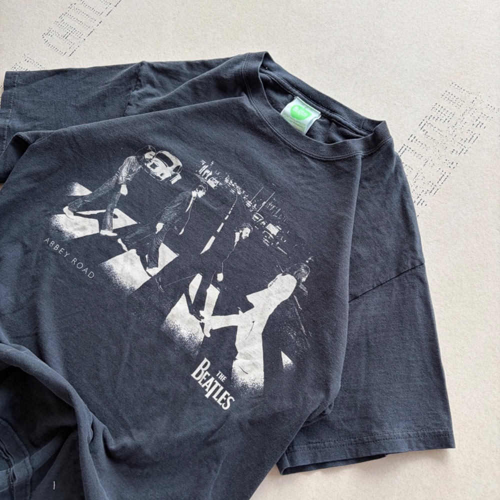 Y2K The Beatles Abbey Road T-shirt
